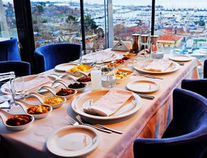 Ouzo Roof, yeni menüsüyle çok konuşulacak