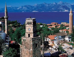 Antalya’da apart daireler öğrenci evi oldu