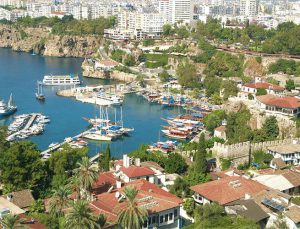 Antalya kaçak emlakçıdan geçilmiyor