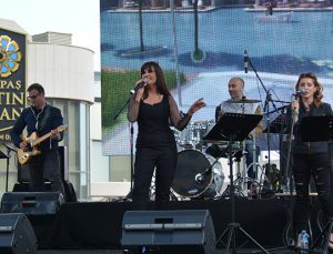 Sinpaş Altınoran, Ayşegül Aldinç'i konuk etti