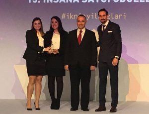 Dumankaya’ya ‘İnsana Saygı Ödülü’