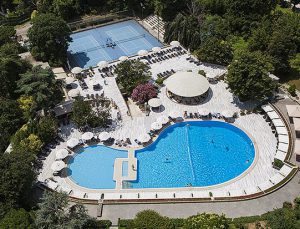 Hilton İstanbul Bosphorus’da indirimli havuz üyelikleri