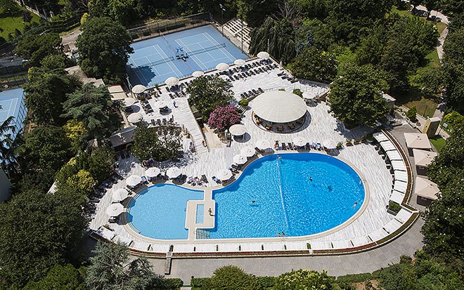 Hilton İstanbul Bosphorus’da indirimli havuz üyelikleri