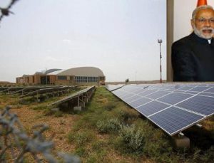 Hindistan'da 17 milyon dolar çöpe gitti