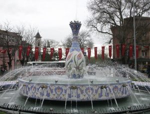 Kütahya'da arsa üzerinde ticari tesis yaptırılıyor