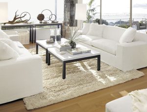 Crate and Barrel’da masanızı kendiniz tasarlayın