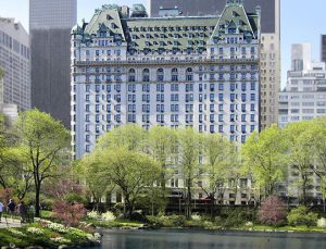 New York’un efsane oteli borçtan satılıyor