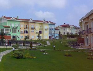 Zekeriyaköy Hoffman Bavyera Evleri'nde icradan satılık villa!