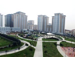 Havaalanı Konutları'nda hak sahipleri evlerine kavuştu