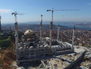 Çamlıca Camii’nin kubbesi kapandı