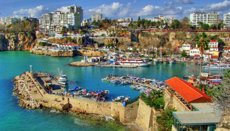 Ruslar her şeye rağmen Türkiye’de yatırıma devam ediyor