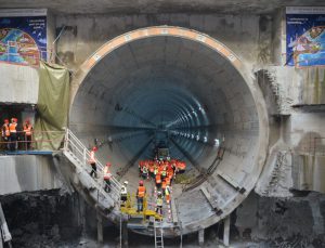 Avrasya Tüneli'yle beraber İstanbul'un ulaşımına 90 milyar lira!