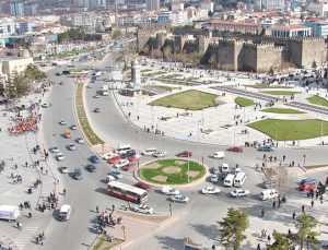 Kayseri’de 14 çiçekçi dükkanı 10 yıllığına kiralanıyor