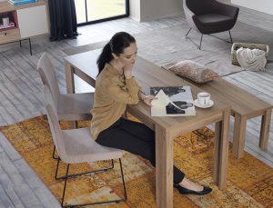 İder İkaros ile ahşabın sıcaklığını evlere taşıyor