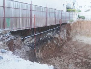 Maltepe Belediyesi’nden çöken binaya istinat duvarı açıklaması