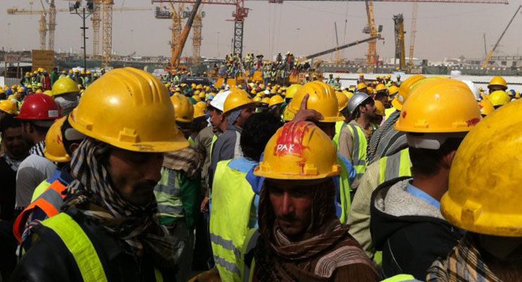 Suudi inşaat şirketi bir günde 50 bin işçiyi işten çıkardı