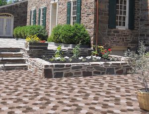 Graniser Seramik arı gibi çalışıyor