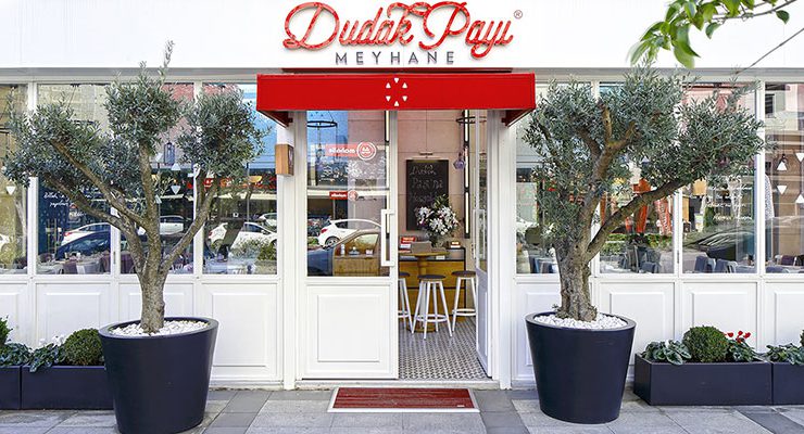 I-AM, geleneksel meyhaneyi Dudak Payı ile yeniden yorumladı