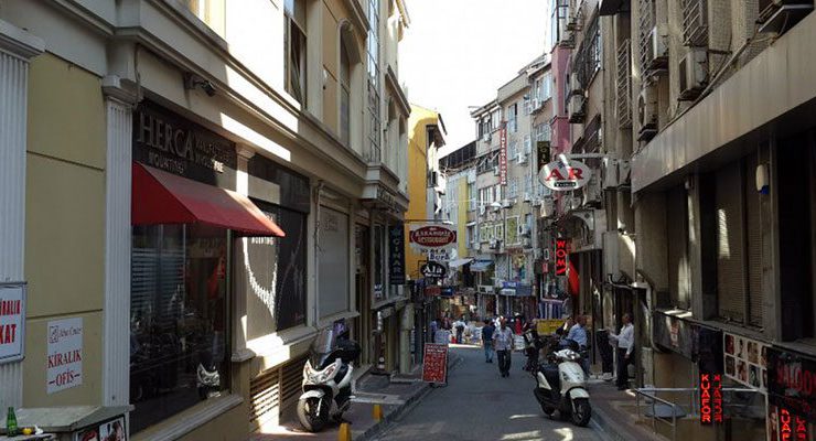 Binbirdirek’te iş hanı kiralanacak