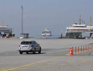 Bu bayram Osmangazi Köprüsü in, feribot out