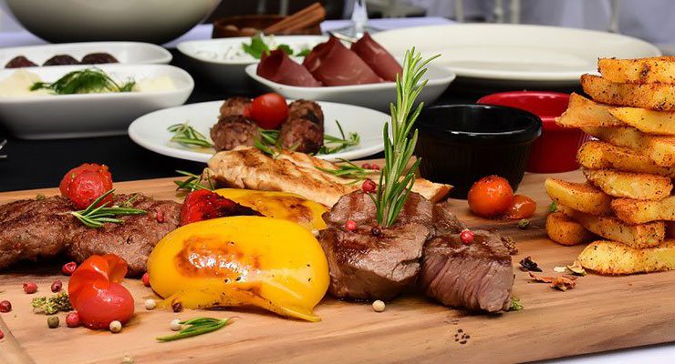 Etna Steak Restoran’la Boğaz’da yemek pahalı olmaktan çıktı