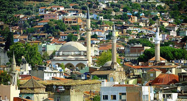 İzmir Tire’de ticaret ve turizm imarlı arsa satılıyor