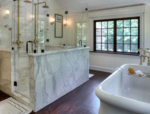 Dizilerdeki egosantrik tasarımları Ahmet Güneş çiziyor