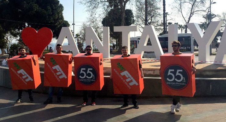 Antalya’da reklam alanlarının kirası asgari 33.5 milyon lira