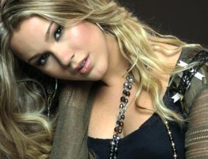 Joss Stone darbe girişimine karşın İstanbul’da konser verdi