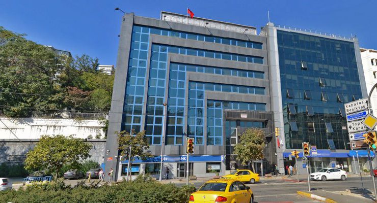 Halk Bankası’nın Salıpazarı Şubesi Sapaz Otel oluyor