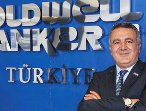 Gökhan Taş Bursa’da kitabını imzaladı