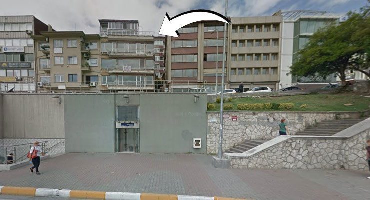 Kabataş fünikilerinin üstünde icradan satılık daire