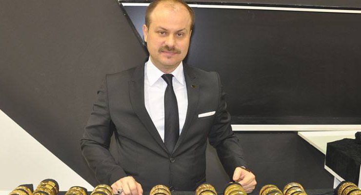 Kamil Karakaş FETÖ/PDY soruşturmasından tutuklandı