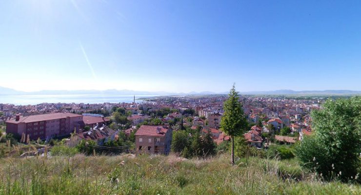 Karatay’da 10 milyon liraya ticari imarlı arsa satılıyor