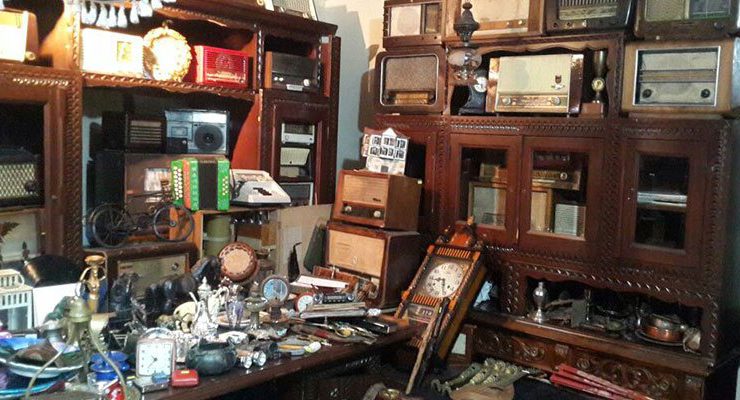 Antikaseverlerin Balat’taki yeni adresi Teos Antik