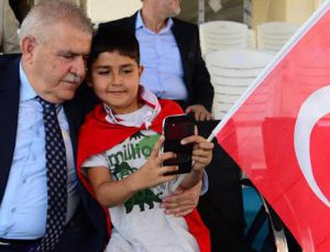 Onikişubat Belediyesi 604 aileye bayramı çifte yaptırdı