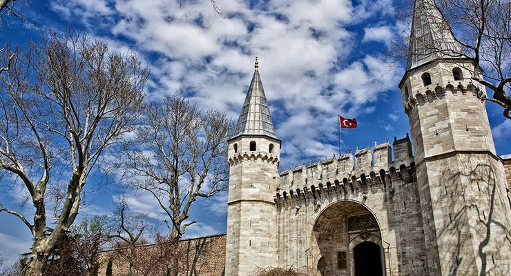 Topkapı Sarayı’nın bakımsızlıktan yıkılmasına az kaldı