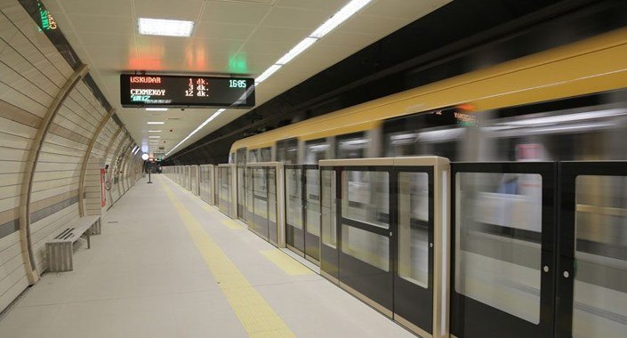 Üsküdar-Yamanevler metrosu seferlere başladı