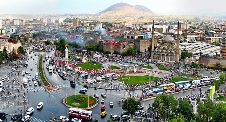Kayseri’de 6 milyon TL’ye ticari imarlı arsa