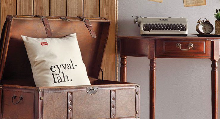 Linens’ten ‘lugat parçalayan’ dekoratif yastıklar