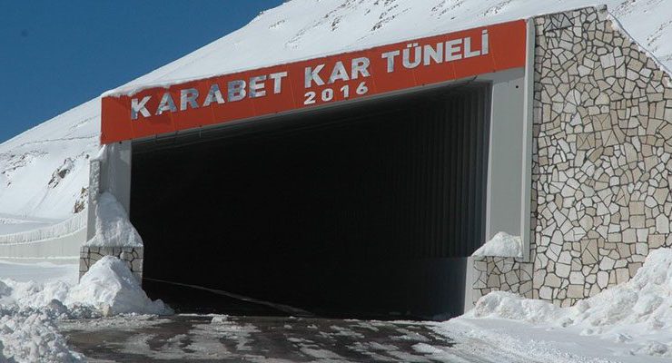 Çığa karşı Van’da prefabrik Karabet Kar Tüneli yapıldı