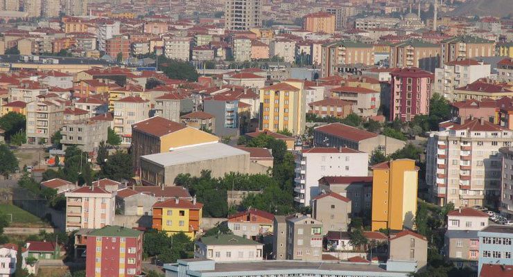 Kartal’da kentsel dönüşüm kapsamında 9 bina yıkıldı