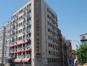 Beyoğlu’ndaki Hotel Santa Pera binası satılıyor
