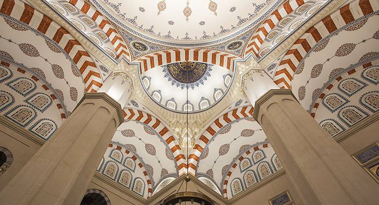 Kırıkkale Nur Camisi aydınlatmasıyla dünyayı büyülüyor