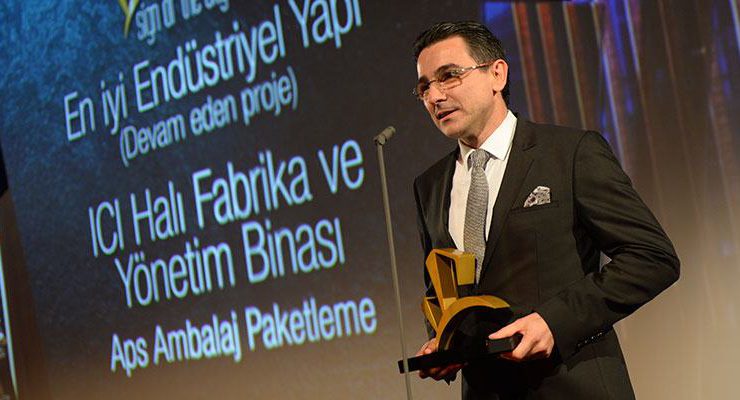 Zafer Karoğlu kimdir?