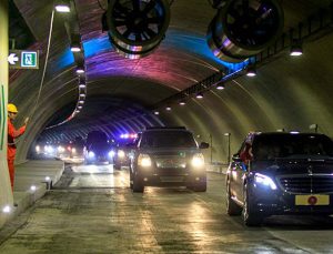 Avrasya’ya: Kıtalar birleşiyor alttan, ismi geliyor halktan