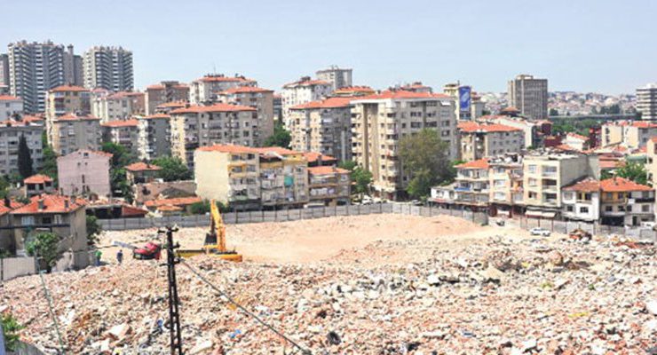 Fikirtepe’de dönüşüm uzadı, evleri yıkıldı, kira kesildi