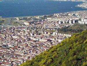İzmir Balçova’da icradan 25 ev satılıyor