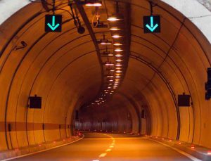 24 firma, İzmir’in en uzun tüneli için yarıştı