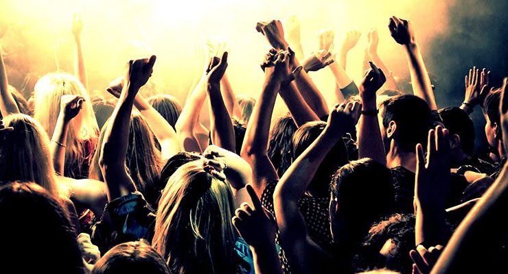 Yaktaş yeni yılı Levent’teki yeni showroomu’nda karşılıyor